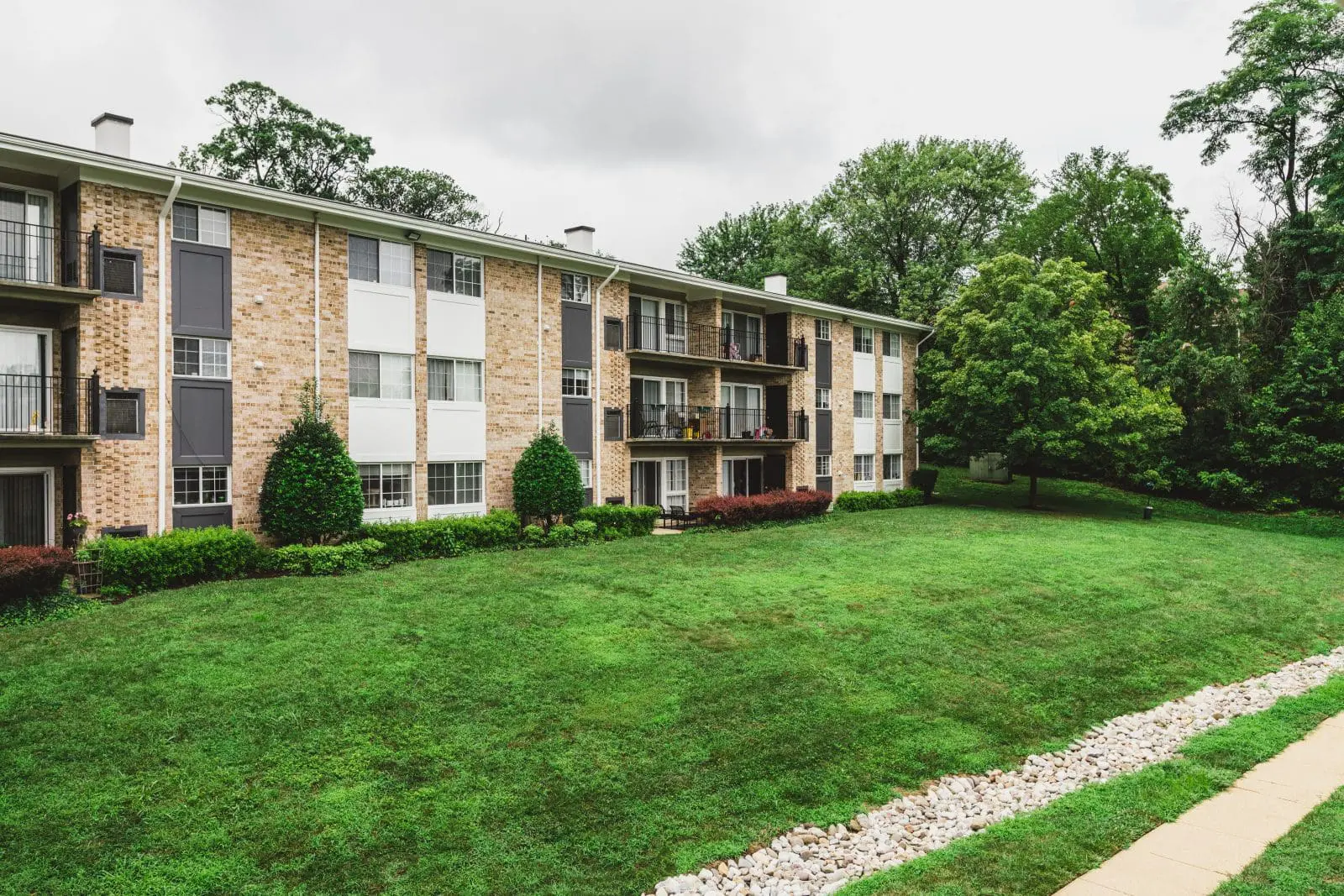 Alister Falls Church