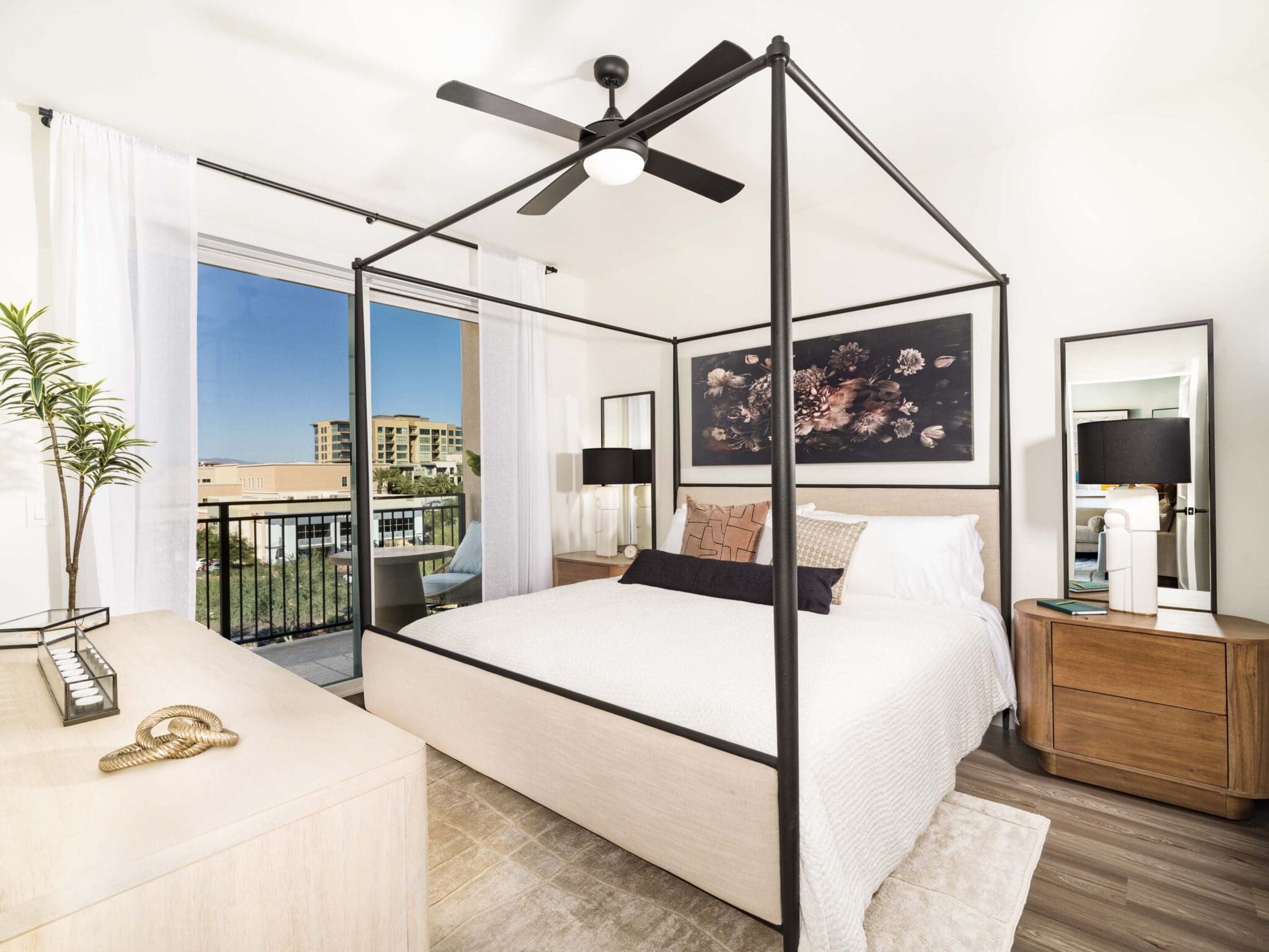 Modera Kierland 6 of 8